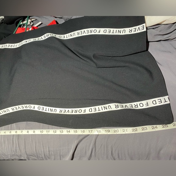 H&M long sleeve mini. Never worn. Size 14 - Picture 2 of 4